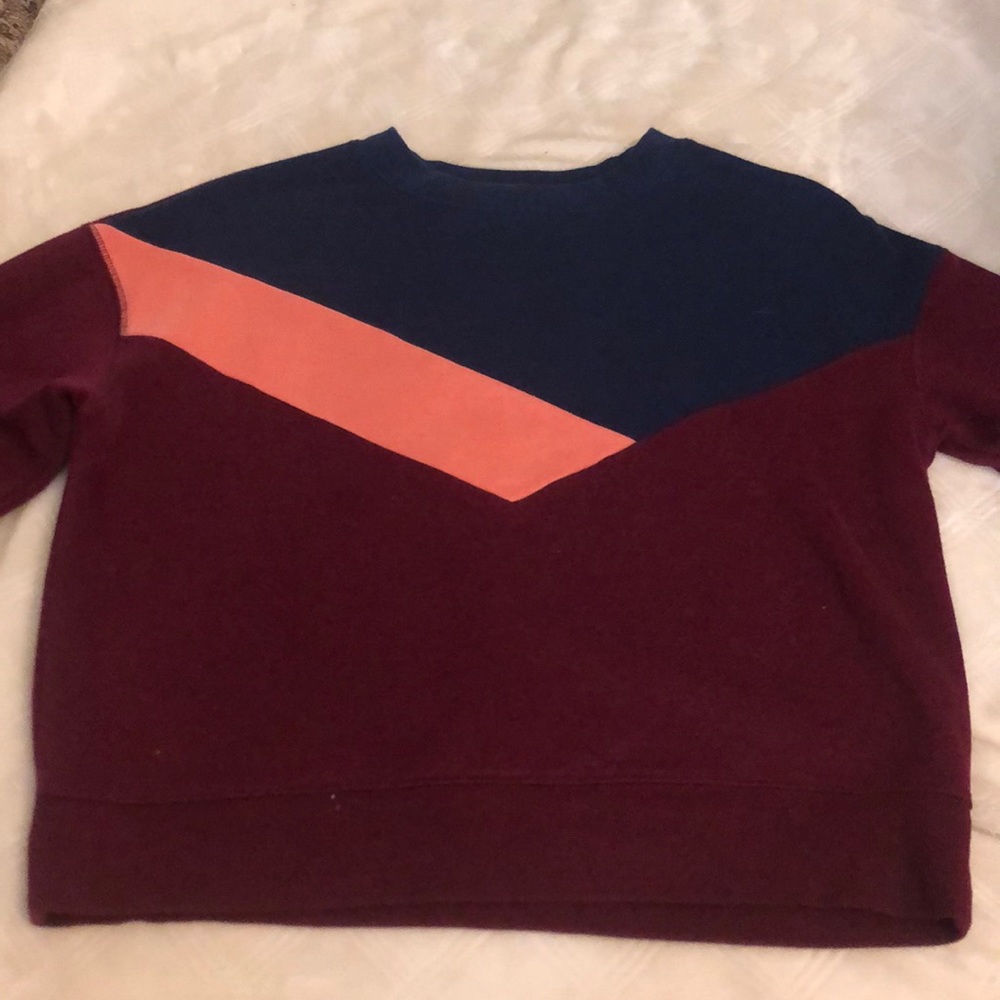 Women’s cropped sweatshirt! Size XS!